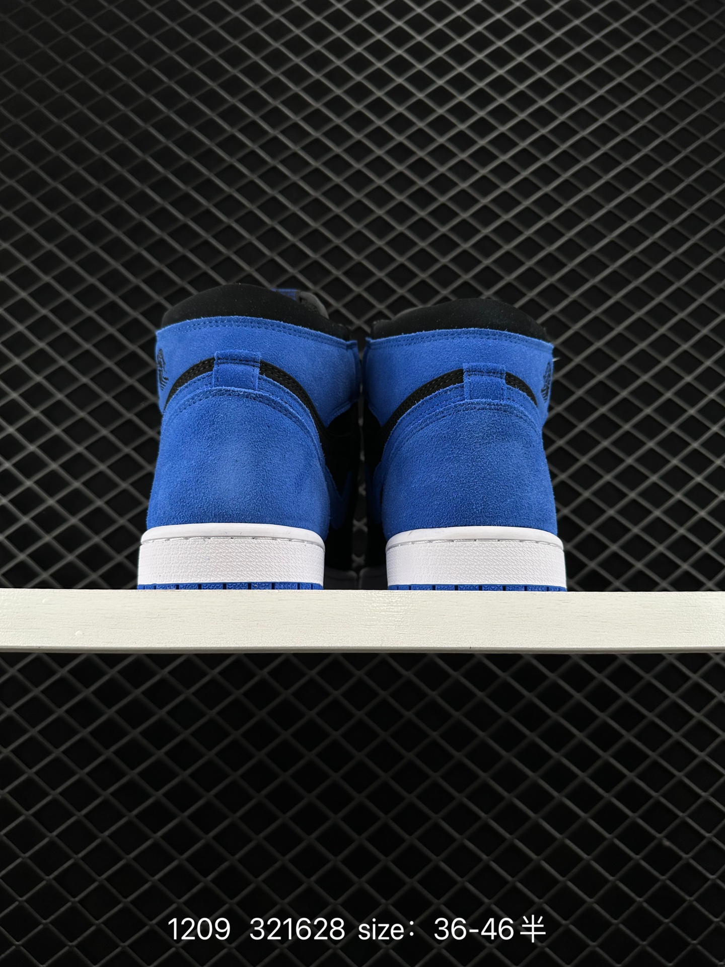 Nike Air Jordan 1 Retro High OG”Black/White“